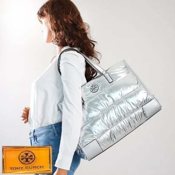 $398New with Tag 💯 Tory Burch Ella Nylon Quilted Tote Large Shoulder Bag Silver - Picture 2 of 6